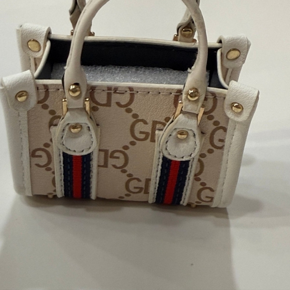 Mimi Purse Keychain - Picture 2 of 4